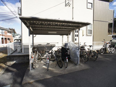 【その他共用部分】 | ヴァンヴェールⅡ | 屋根付きの駐輪場があります♪