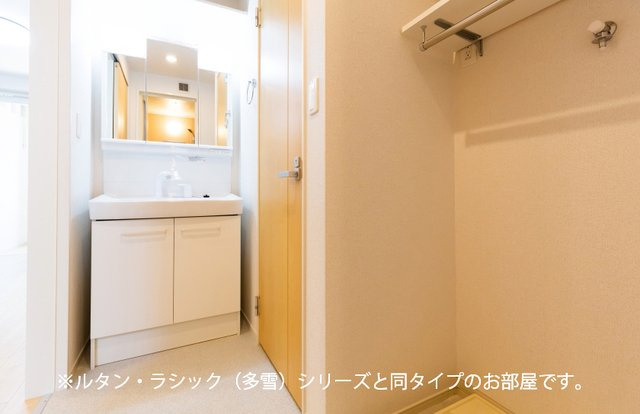 フォンテーヌⅢ　Ｃの洗面所