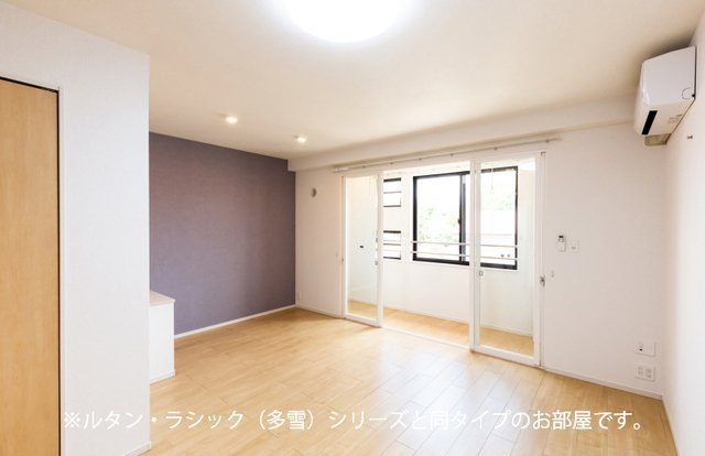 フォンテーヌⅢ　Ｃの居間・リビング