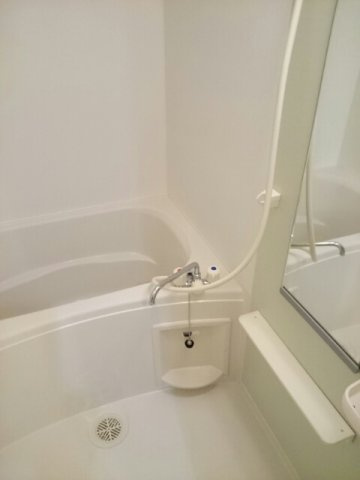 パインヒルズＡの浴室