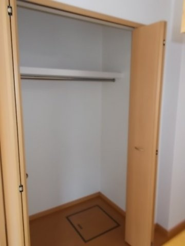 パインヒルズＡの収納