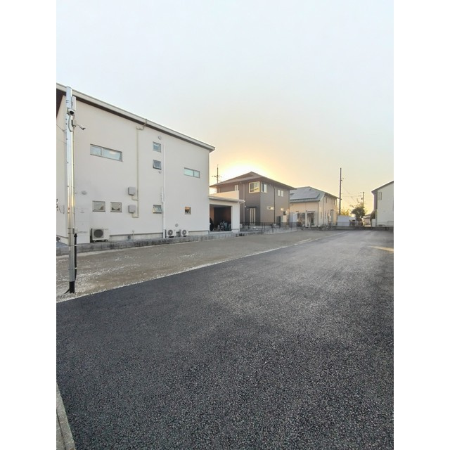 未来ガレージの駐車場