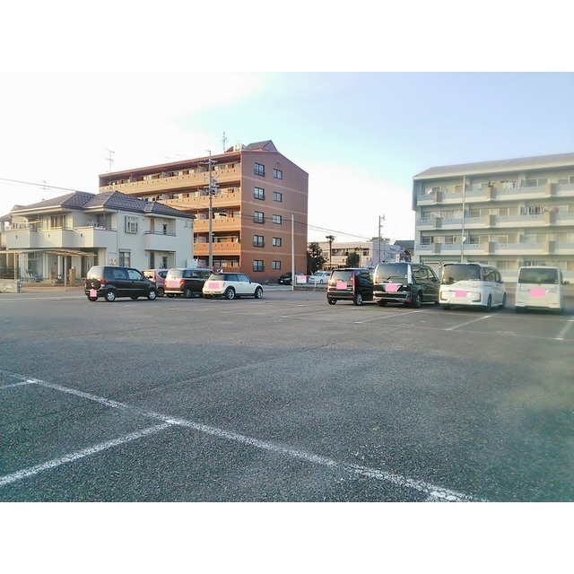 羽島郡岐南町みやまち１丁目の駐車場