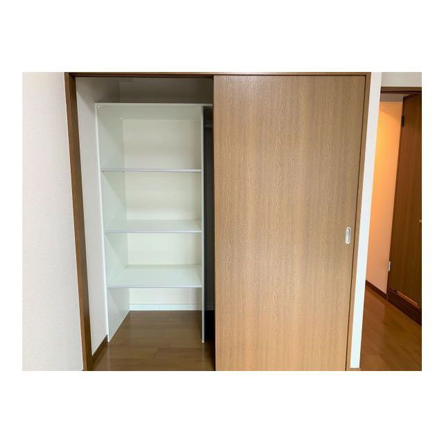 シャルマン平和の収納