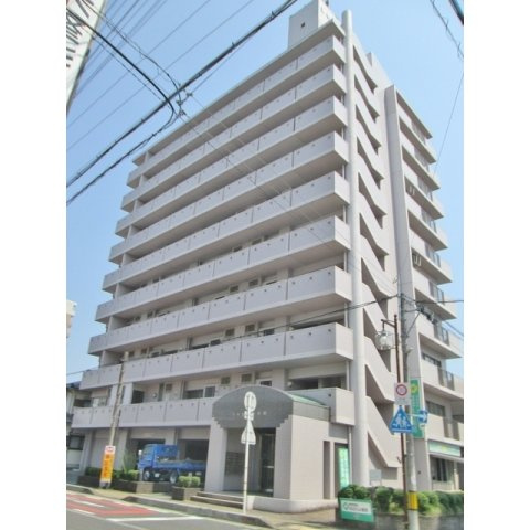 シャルマン平和の外観