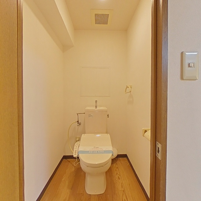 シャルマン平和のトイレ