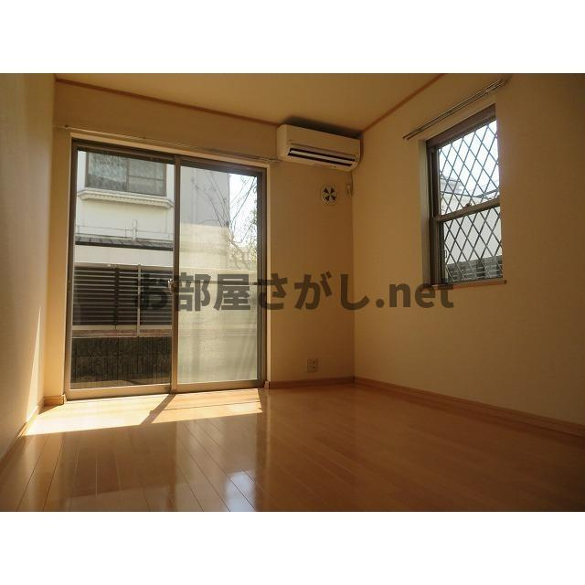 ちきゅうハウスの居間・リビング