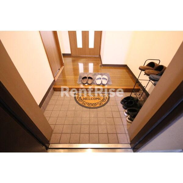 サンラードホームの玄関