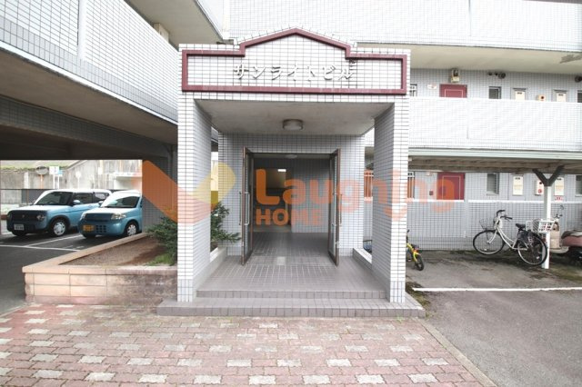 サンライトビルのその他共用部分|ゆったりとした居間です