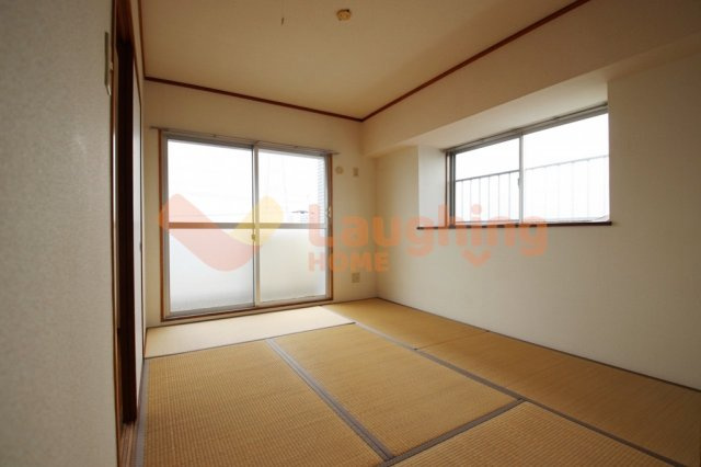 サンライトビルの和室|使いやすい居間です※別号室の写真になります