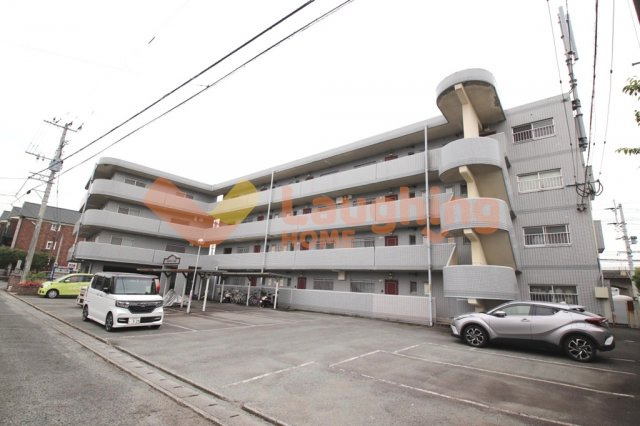 サンライトビルの駐車場|駐車スペースもあります