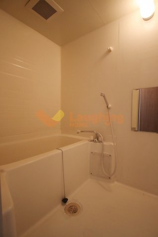 サンライトビルの浴室|ゆったり過ごせるお風呂です※別号室の写真になります