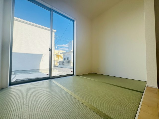 ■■うるま市与那城屋慶名－2号棟（全3棟）の和室|和室です