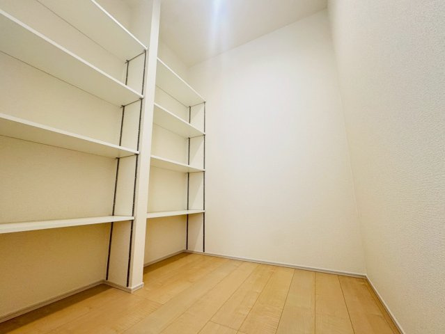 ■■うるま市与那城屋慶名－2号棟（全3棟）の収納|専用の収納スペースです