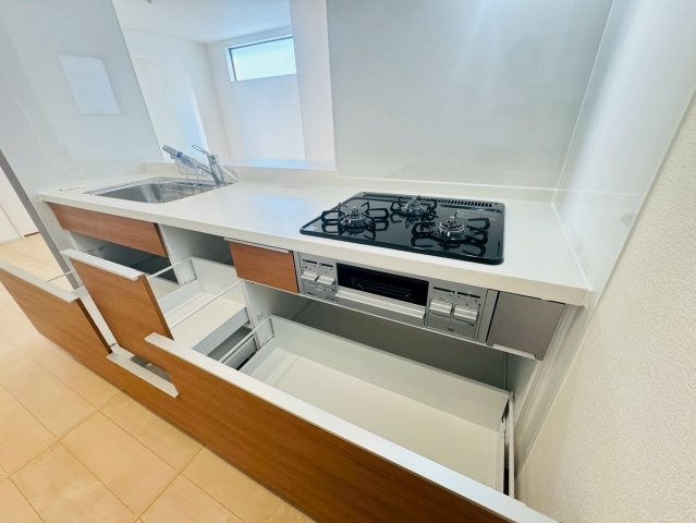 ■■うるま市与那城屋慶名－2号棟（全3棟）のキッチン|きれいなキッチンです