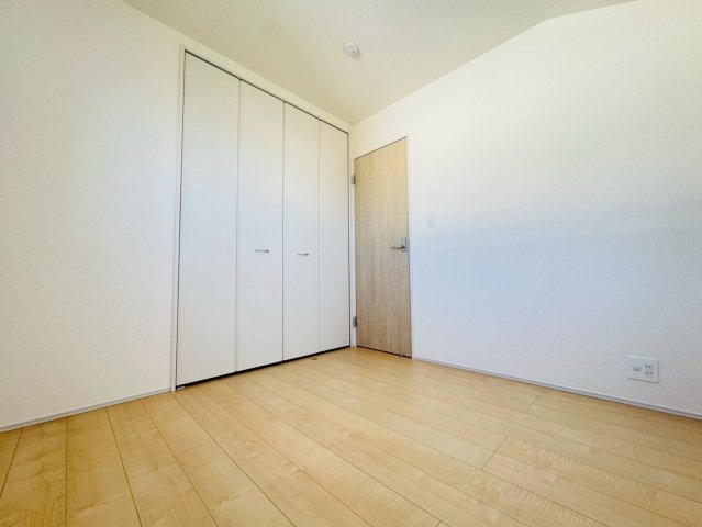 ■■うるま市与那城屋慶名－2号棟（全3棟）の洋室|洋室です