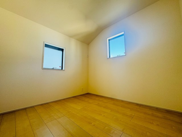 ■■うるま市与那城屋慶名－2号棟（全3棟）の洋室|洋室です