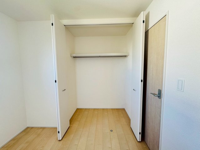 ■■うるま市与那城屋慶名－2号棟（全3棟）の収納|便利な収納スペースです