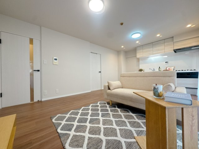 【居間・リビング】 | 三愛シティライフ野間レイクビュー☆仲介手数料無料☆