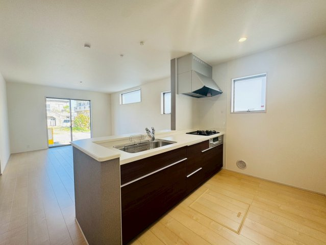 ■■うるま市与那城屋慶名－1号棟（全3棟）のキッチン|使いやすいキッチンです