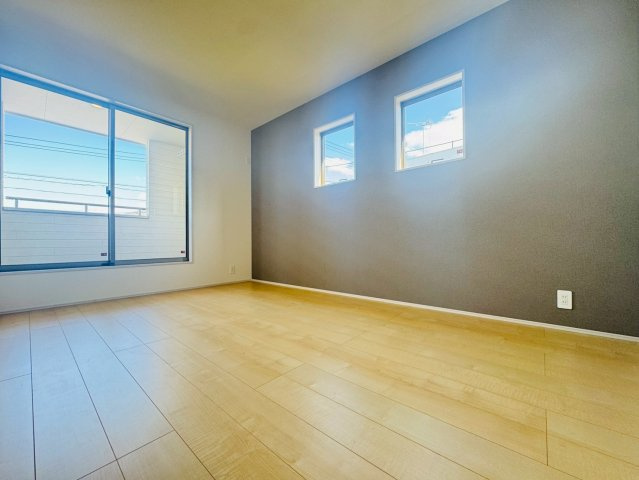 ■■うるま市与那城屋慶名－1号棟（全3棟）の洋室|スタンダードな洋室です