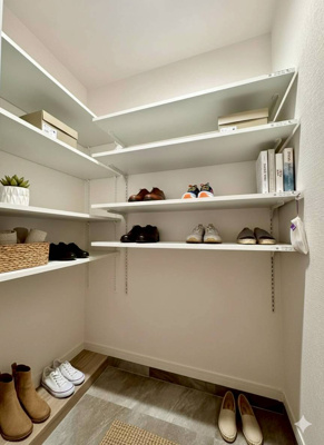 【玄関】 | ダイアパレス平尾Ⅱ | ※家具はイメージです。