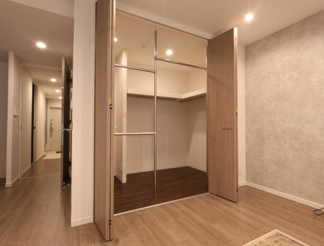 アルファステイツ天神町の収納|リビングにあるウォークインクローゼット