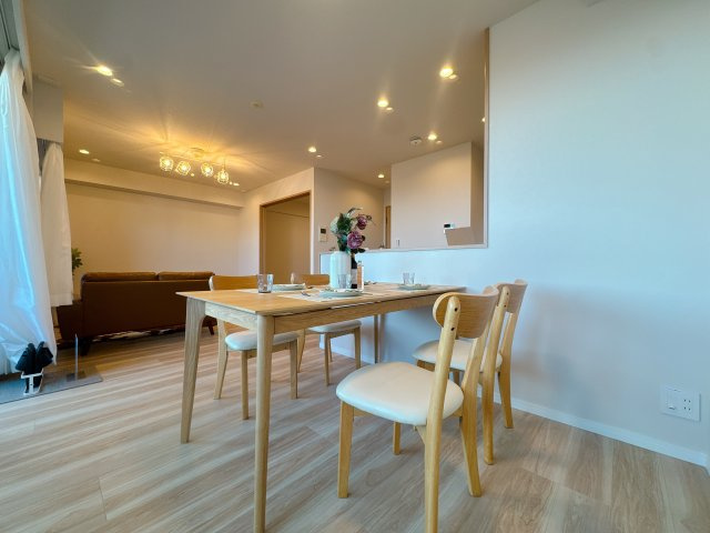 【居間・リビング】 | パルテノン二日市レジデンシャルヒルズ☆仲介手数料無料☆