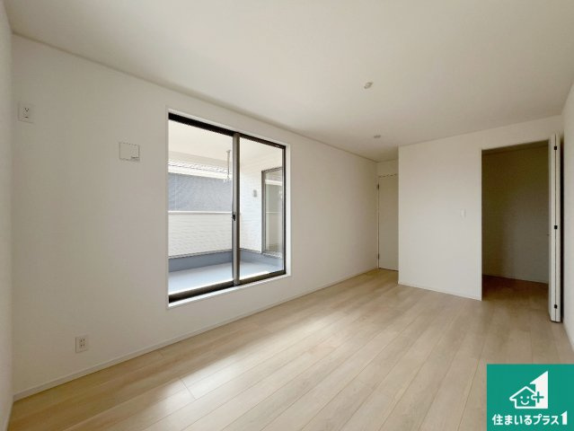 姫路市香寺町広瀬　第1期　新築一戸建ての洋室|収納スペースが充実しているので子供の成長に合わせてたくさん収納ができます！家族構成に合わせた様々な活用ができる収納！