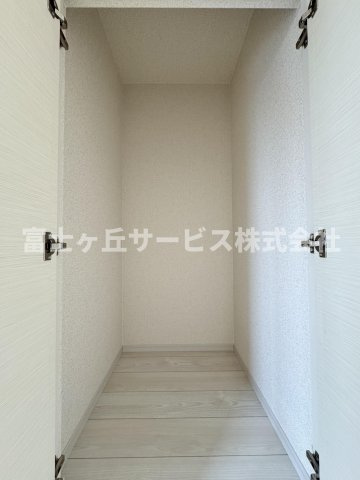 【収納】 | 静岡市駿河区下川原6丁目 13期 新築一戸建て 1号棟 | 2Fホールにある収納です