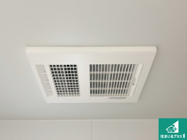 姫路市広畑区西蒲田　第17期　新築一戸建ての冷暖房・空調設備|四季を通して快適なバスライフをお手伝いする浴室暖房乾燥機！浴室の乾燥・暖房・涼風・換気はもちろん、２４時間換気にも対応！