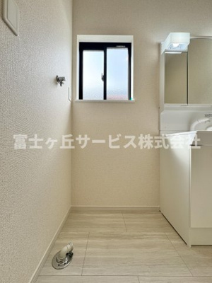 【ランドリースペース】 | 静岡市駿河区下川原6丁目 13期 新築一戸建て 3号棟 | 洗濯機置き場です