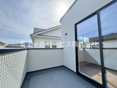 【バルコニー】 | 静岡市駿河区下川原6丁目 13期 新築一戸建て 3号棟 | 陽当たり良好なバルコニーです