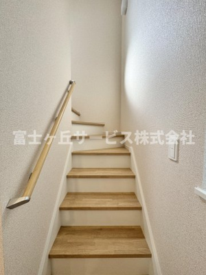 【その他】 | 静岡市駿河区下川原6丁目 13期 新築一戸建て 3号棟 | 階段です