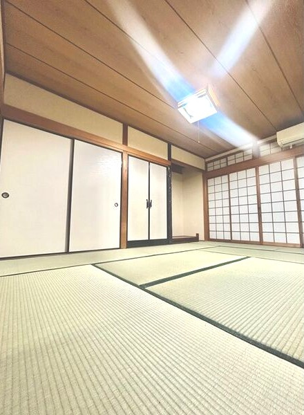 六ツ師女夫越戸建の和室