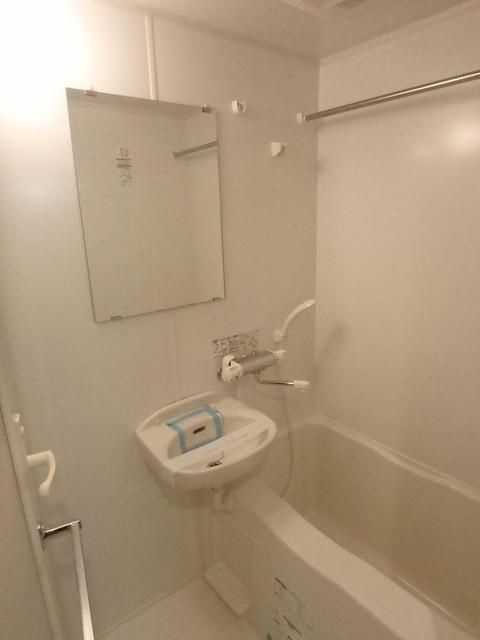 ＨＦ早稲田レジデンスの浴室