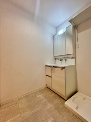 【独立洗面台】 | ライオンズマンション平尾