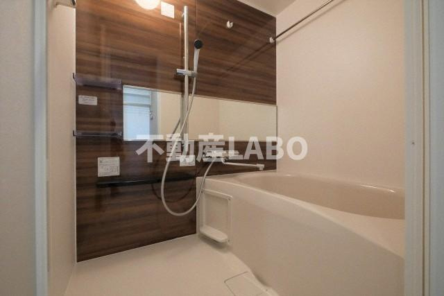 プレサンスNEO九条ディアシスの浴室