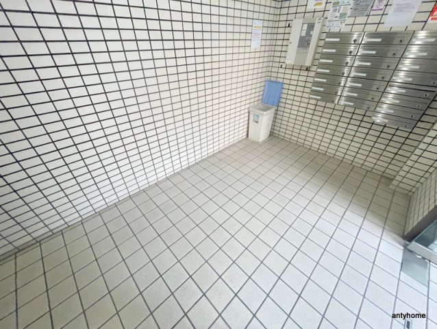 シャンボール今里Ⅱ番館　仲介手数料無料のロビー