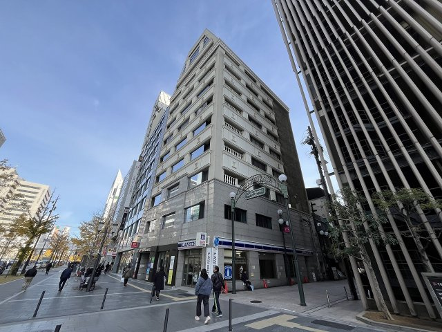 大阪市中央区難波３丁目の店舗事務所