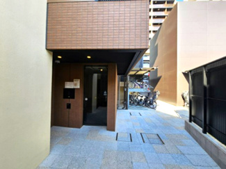  | ライオンズ南千住グランプレイス | 正面反対側のエントランス入口　居住者のみのプライベート玄関です