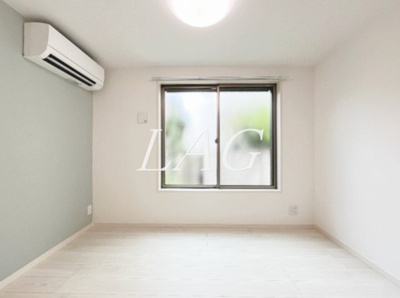 【居間・リビング】 | バーミープレイス調布Ⅱ | 洋室のお部屋です。