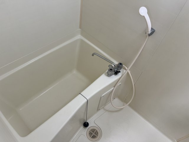 トピア仁井田の浴室