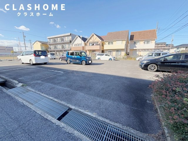 サンメゾン一ッ木 　　刈谷市の賃貸ならクラスホーム刈谷店の駐車場