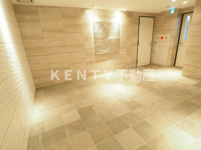 【ロビー】 | クロスレジデンス大崎 | 落ち着いたロビーです