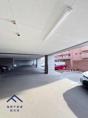 ルネッサンス21リバーサイド城南の駐車場