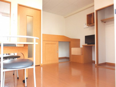 【居間・リビング】 | レオパレス牡丹山 | 居間です