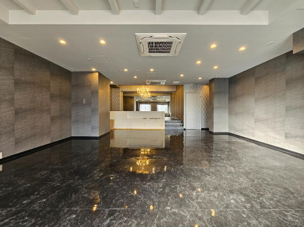 大阪市淀川区西中島３丁目の店舗一部