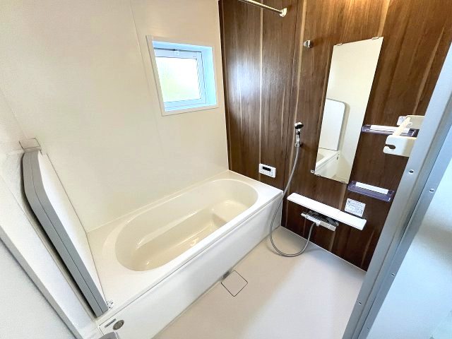 【内装】 | 福岡市西区横浜2丁目　1号棟（全1棟）【仲介手数料無料・0円】 | 施工例。浴室です。施工例は完成時と異なる場合があります。