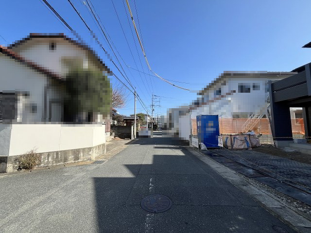 【その他】 | 福岡市西区横浜2丁目　1号棟（全1棟）【仲介手数料無料・0円】 | 現地写真。前面道路です。